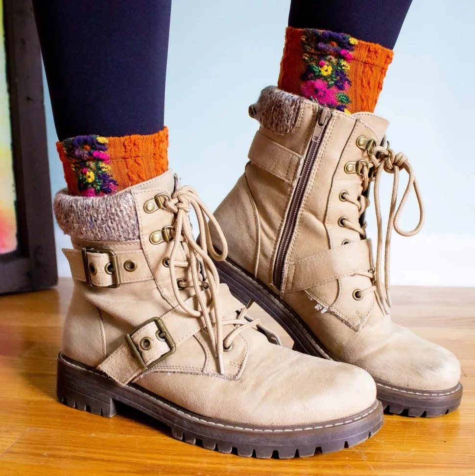 Audrey Vintage Floral Socks - Several Colrs